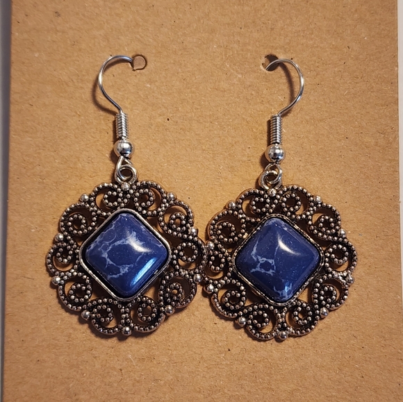 Elegant Blue and Silver Dangle Earrings - Picture 1 of 3